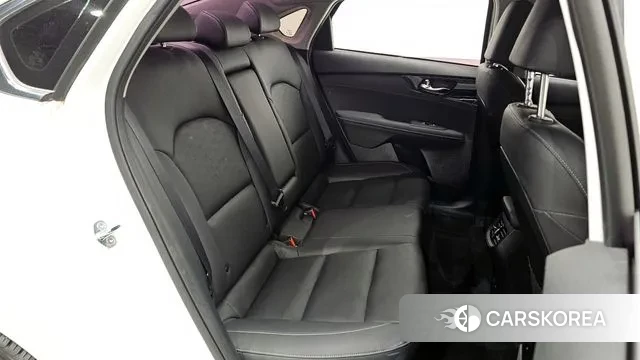 Kia The New K3 2nd generation 2021 Белый из Кореи, фото 3