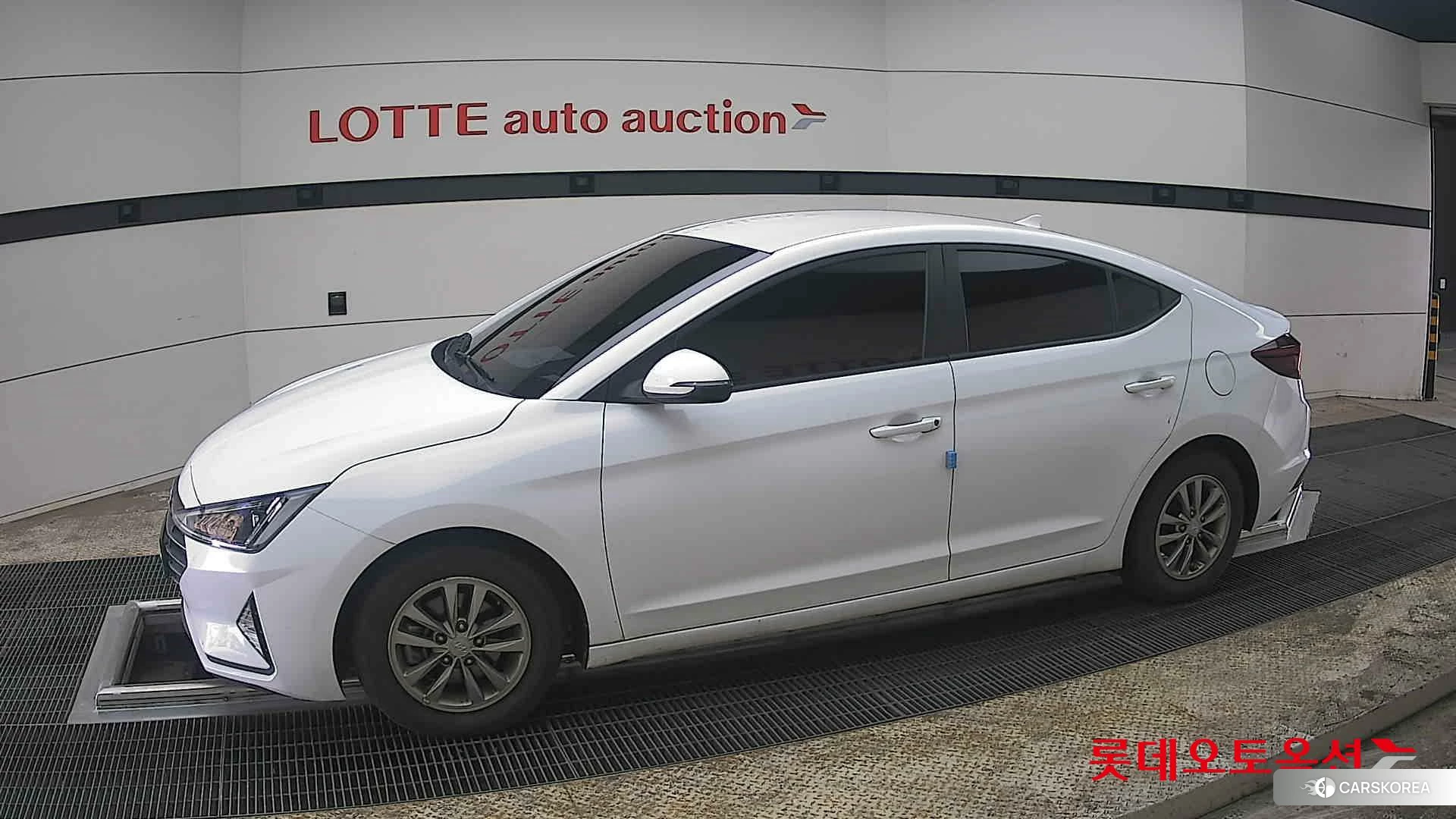 Hyundai Avante 2020 Polar White из Кореи, фото 3