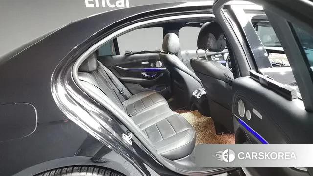 Mercedes-Benz E-Class W213 2022 Черный из Кореи, фото 3