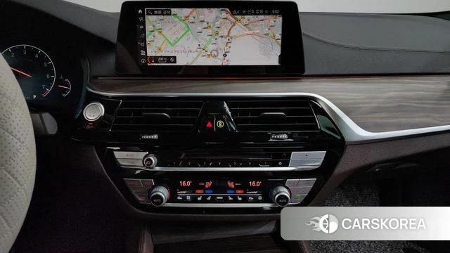 BMW 5 Series (G30) 2019 Черный из Кореи, фото 3