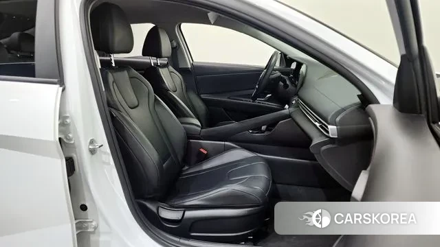 Hyundai Avante (CN7) 2022 Белый из Кореи, фото 3