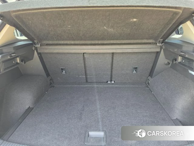 Volkswagen Tiguan second Generation 2023 Белый из Кореи, фото 3