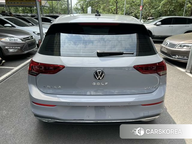Volkswagen Golf 2025 Серебристо-серый из Китая, фото 3