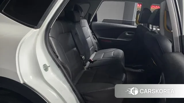 Kia Niro Plus 2022 Белый из Кореи, фото 3