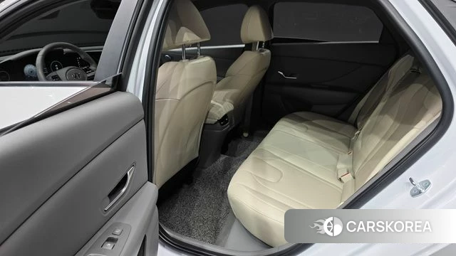 Hyundai Avante (CN7) 2023 Белый из Кореи, фото 3