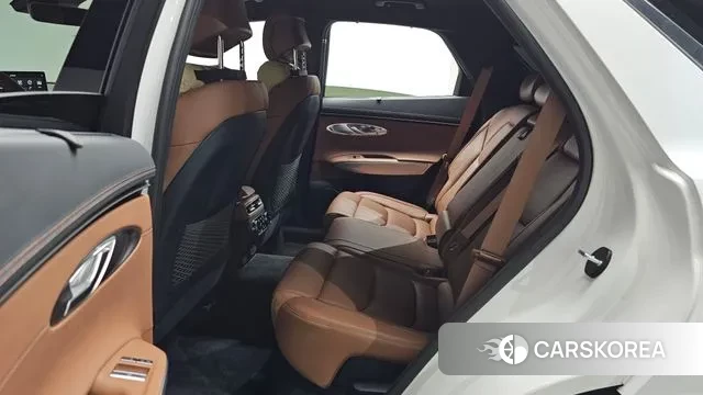 Genesis GV70 2023 Белый из Кореи, фото 3