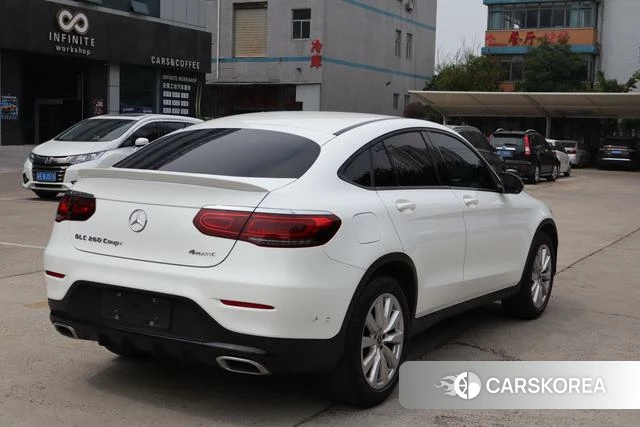 Mercedes-Benz GLC Coupe 2021 Белый из Китая, фото 3