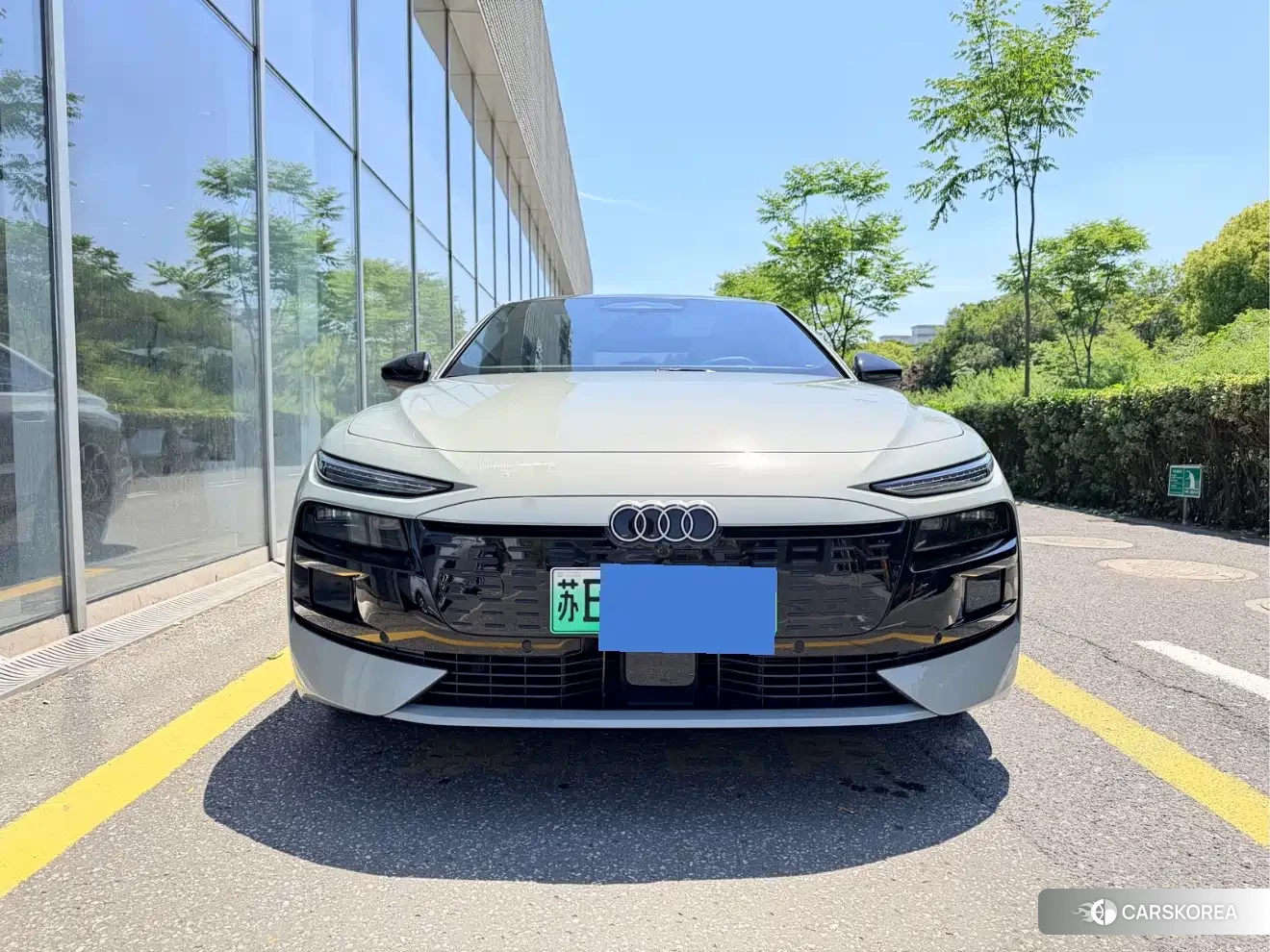 Audi A6L e-tron 2026 Зеленый из Китая, фото 3