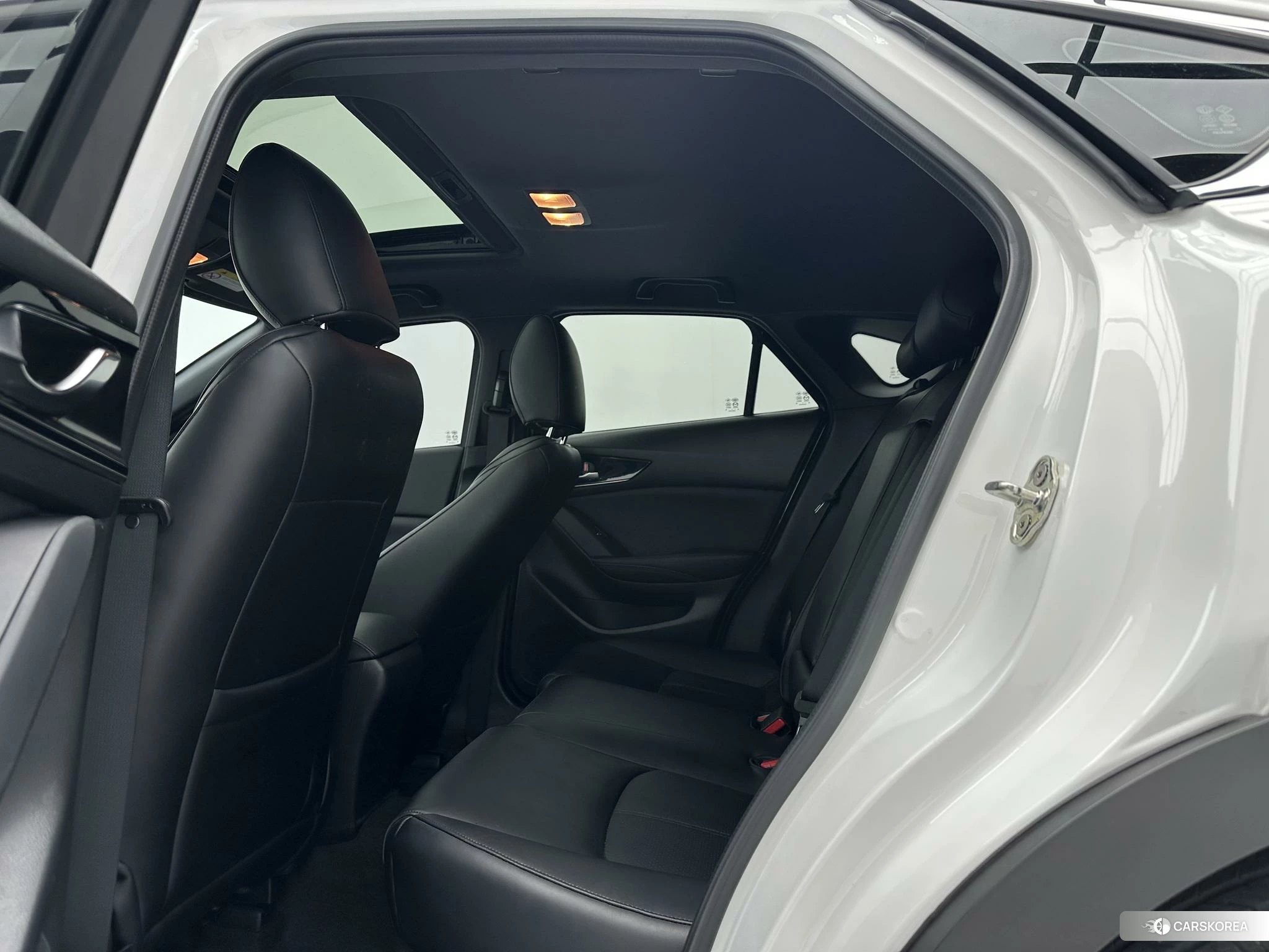 Mazda CX-4 2020 Белый из Китая, фото 3