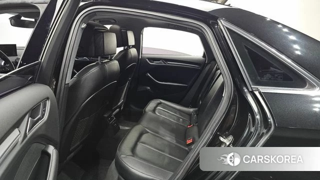Audi New A3 2018 Черный из Кореи, фото 3