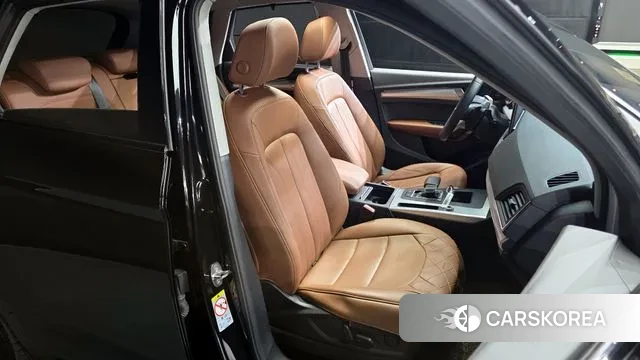 Audi Q5 (FY) 2021 Черный из Кореи, фото 3