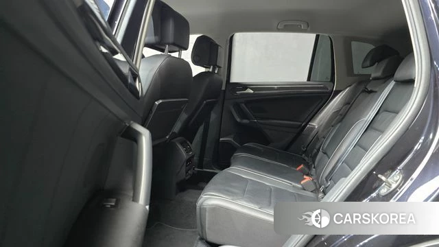 Volkswagen Tiguan second Generation 2018 Черный из Кореи, фото 3
