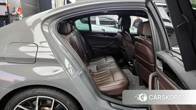 BMW 5 Series (G30) 2022 Серый из Кореи, фото 3