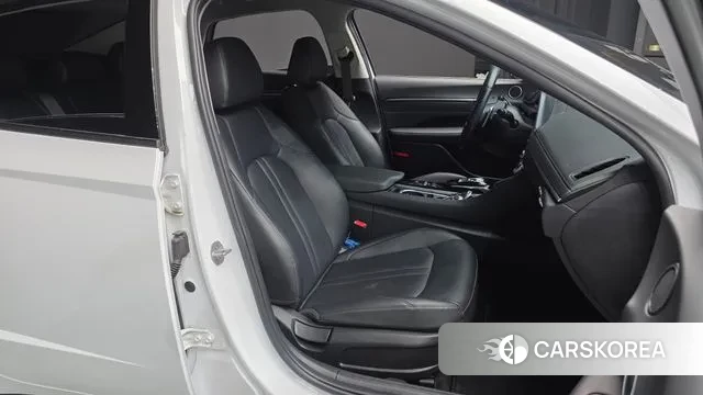 Hyundai Sonata (DN8) 2022 Белый из Кореи, фото 3