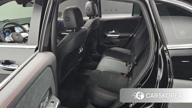 Mercedes-Benz GLA - Class H247 2022 Черный из Кореи, фото 3