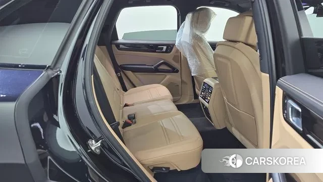 Porsche Cayenne (PO536) 2022 Черный из Кореи, фото 3