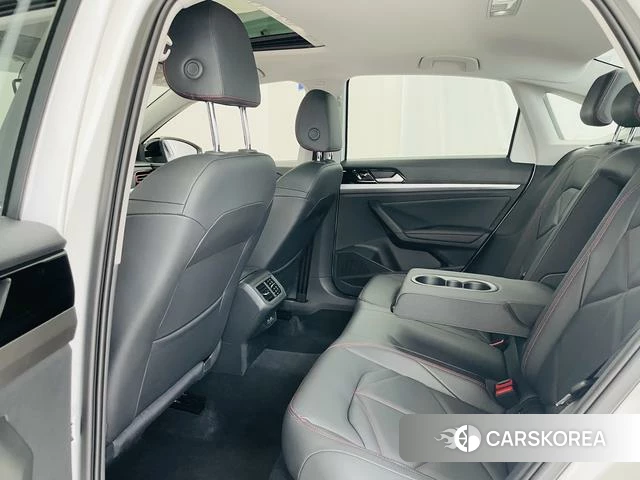 Volkswagen Lavida 2025 Белый из Китая, фото 3