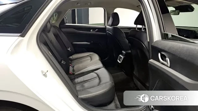 Kia The New K5 3rd generation 2024 Белый из Кореи, фото 3