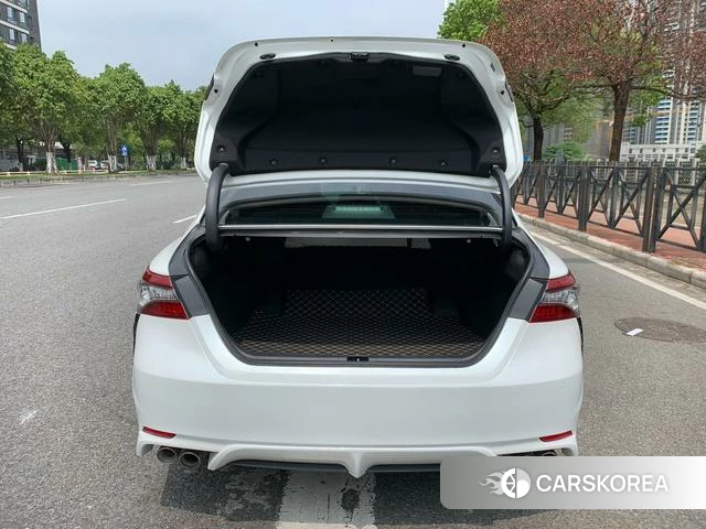 Toyota Camry 2024 Белый из Китая, фото 3
