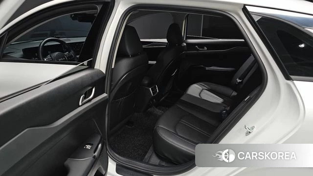 Kia The New K5 3rd generation 2025 Белый из Кореи, фото 3