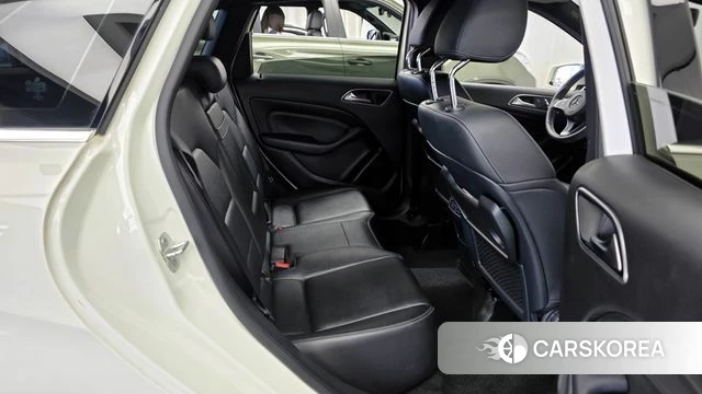 Mercedes-Benz B-Class W246 2018 Белый из Кореи, фото 3