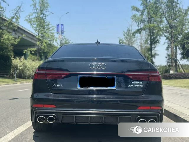 Audi A6L 2021 Черный из Китая, фото 3