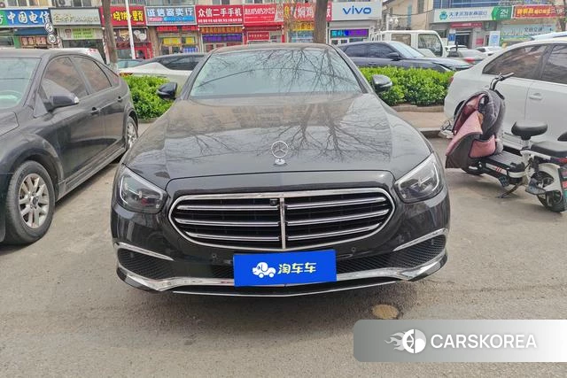 Mercedes-Benz E-class 2023 Черный из Китая, фото 3