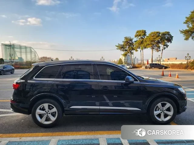 Audi Q7 (4M) 2022 Черный из Кореи, фото 3