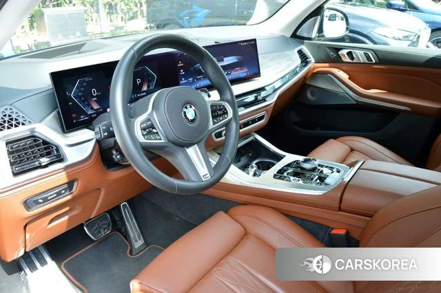 BMW X7 2024 Черный из Китая, фото 3