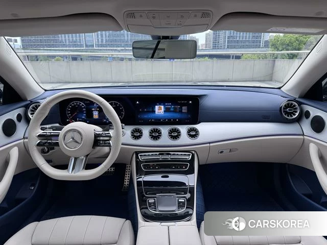 Mercedes-Benz E-class (imported) 2023 Зеленый из Китая, фото 3