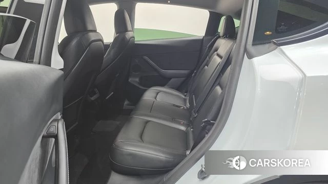 Tesla Model Y 2024 Белый из Кореи, фото 3