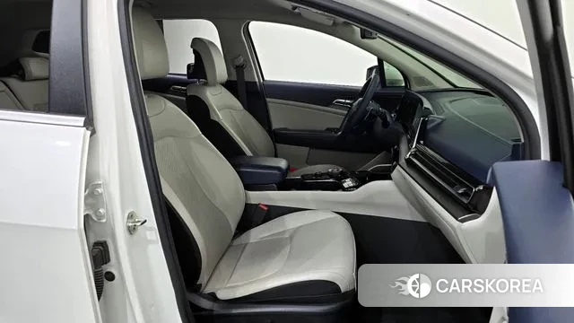 Kia Sportage 5th Generation 2021 Белый из Кореи, фото 3