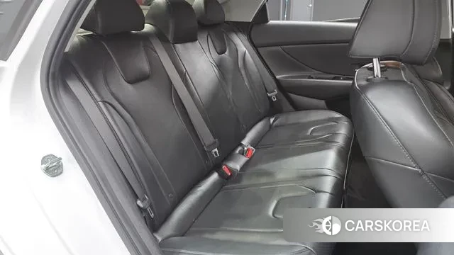 Hyundai Avante (CN7) 2020 Белый из Кореи, фото 3