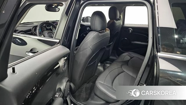 Mini Cooper 2023 Черный из Кореи, фото 3
