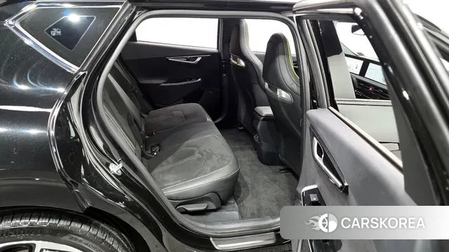 Kia EV6 2023 Черный из Кореи, фото 3