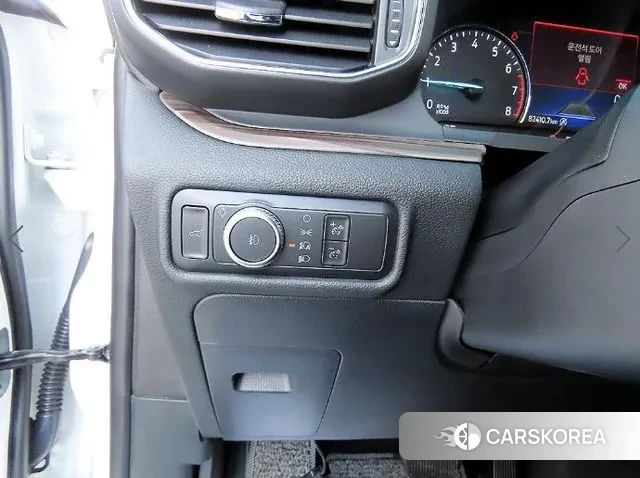 Ford Explorer 6th Generation 2021 Белый из Кореи, фото 3