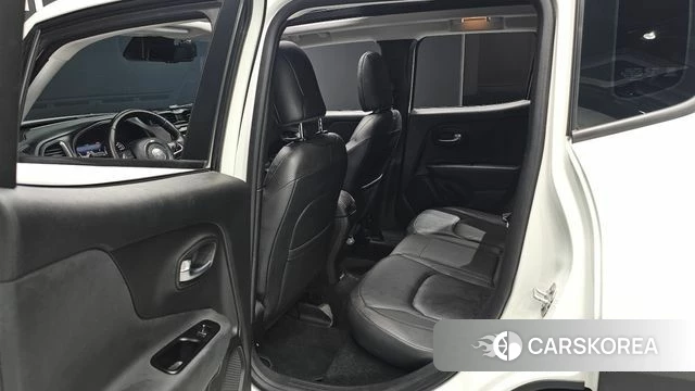 Jeep Renegade 2022 Белый из Кореи, фото 3