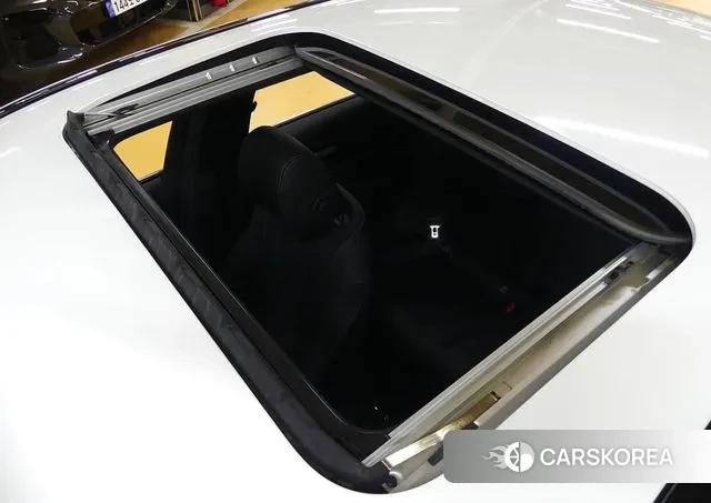 Mercedes-Benz E-Class W213 2023 Белый из Кореи, фото 3