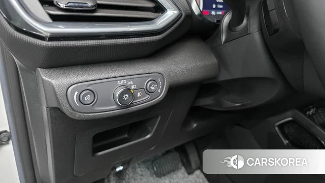 Chevrolet (GM Daewoo) Trailblazer 2022 Белый из Кореи, фото 3