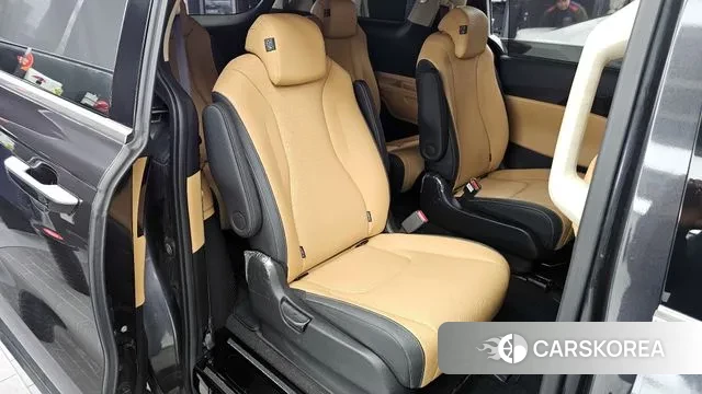 Kia Carnival 4th generation 2023 Серый из Кореи, фото 3
