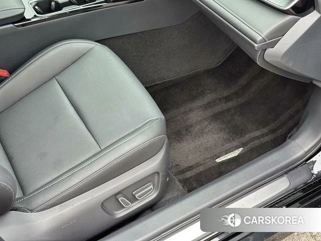 Toyota Camry 2024 Черный из Китая, фото 3