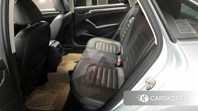 Volkswagen The New Passat 2018 Серебряный из Кореи, фото 3