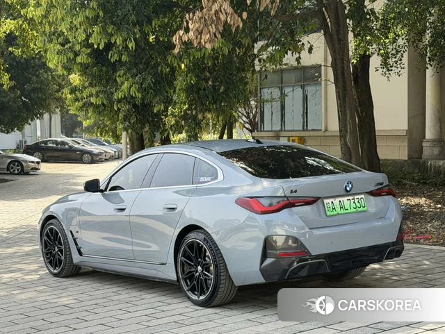 BMW i4 2024 Темно-серый из Китая, фото 3