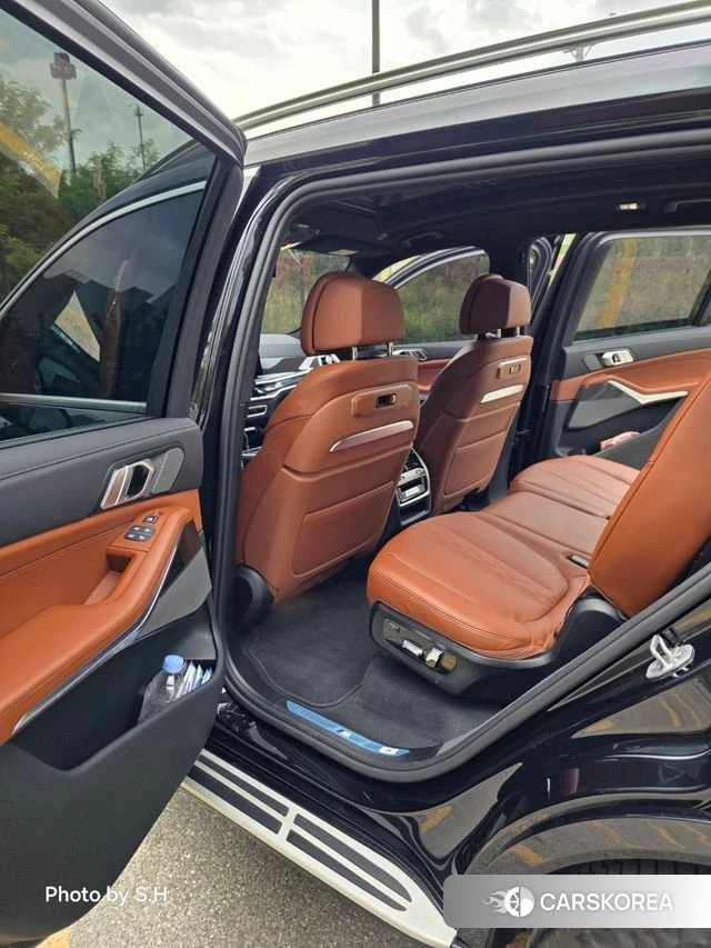 BMW X7 (G07) 2025 Черный из Кореи, фото 3