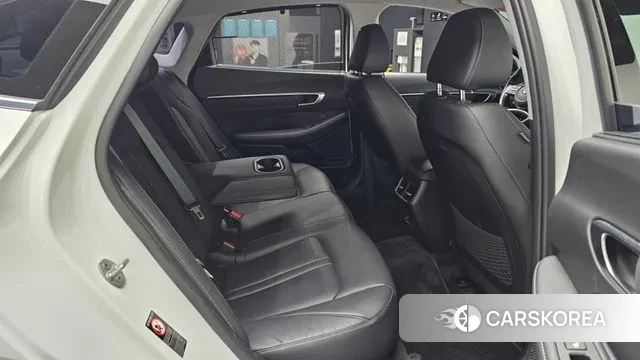 Hyundai Sonata (DN8) 2023 Белый из Кореи, фото 3