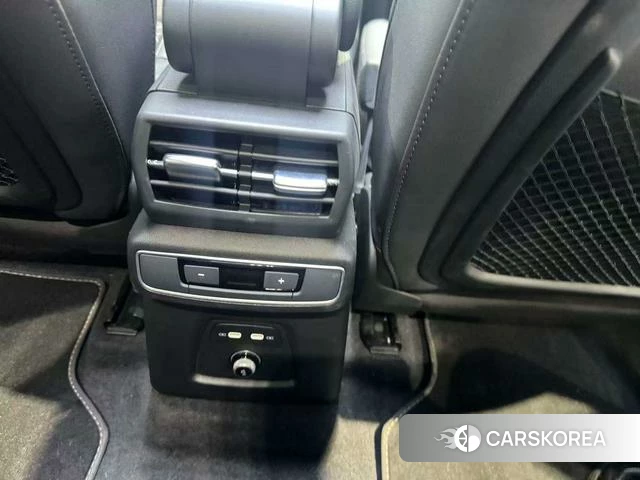 Audi Q4 e-tron 2023 Темно-серый из Китая, фото 3