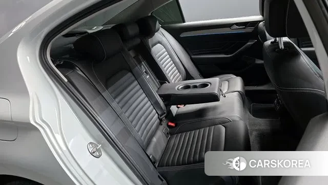 Volkswagen Passat GT (B8) 2021 Белый из Кореи, фото 3