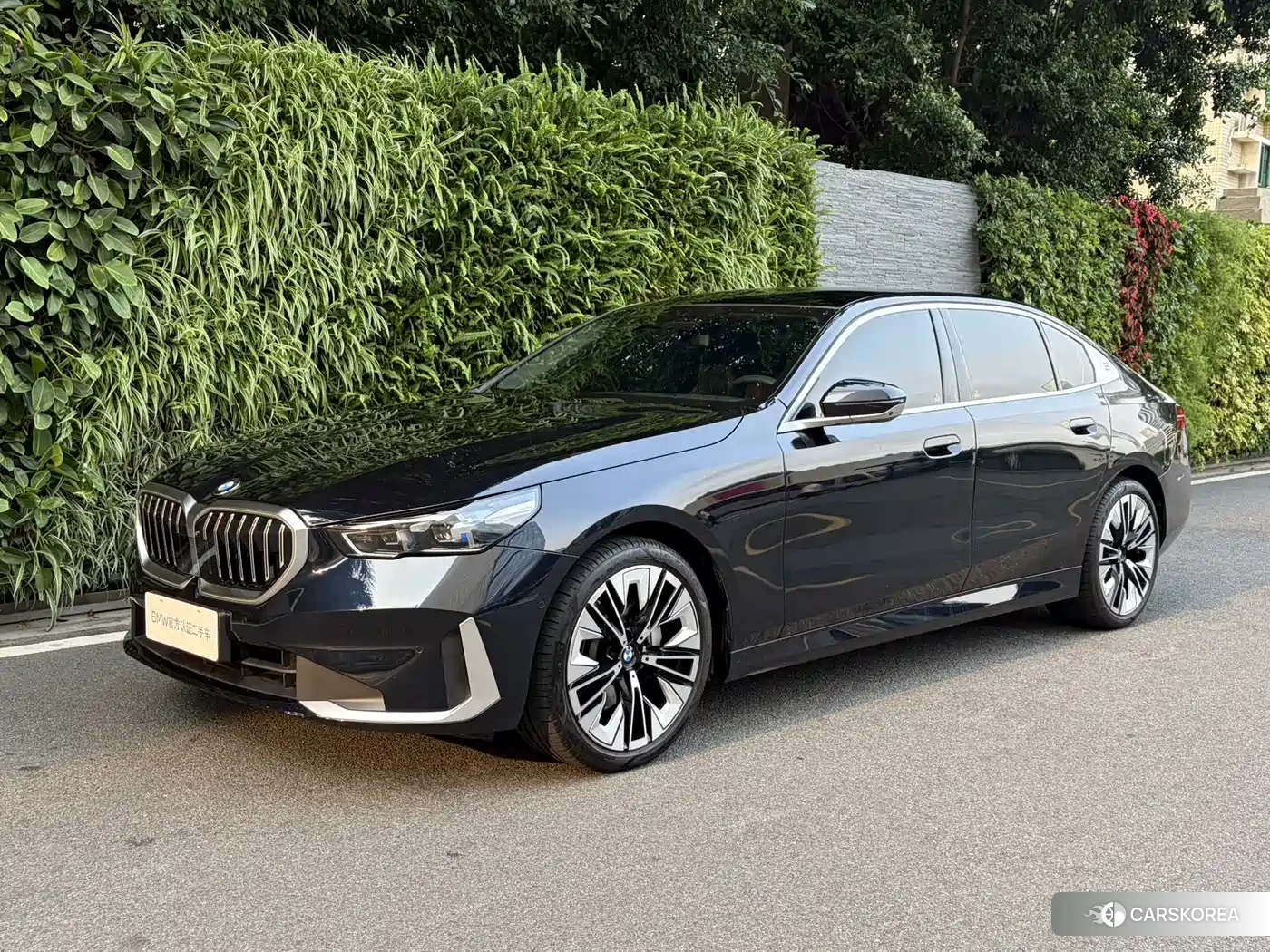 BMW 5 series 2024 Черный из Китая, фото 3