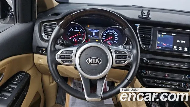 Kia The New Carnival 2019 Белый из Кореи, фото 3