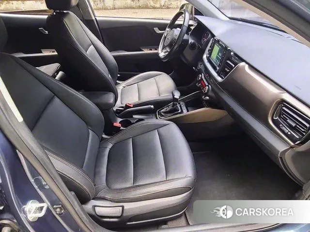 Kia Stonic 2018 Синий из Кореи, фото 3